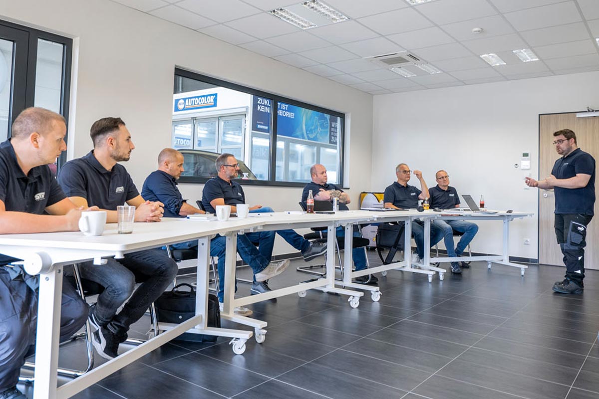 2025_06_23_NZ62214_low UNSER SERVICE FÜR IHR UNTERNEHMEN