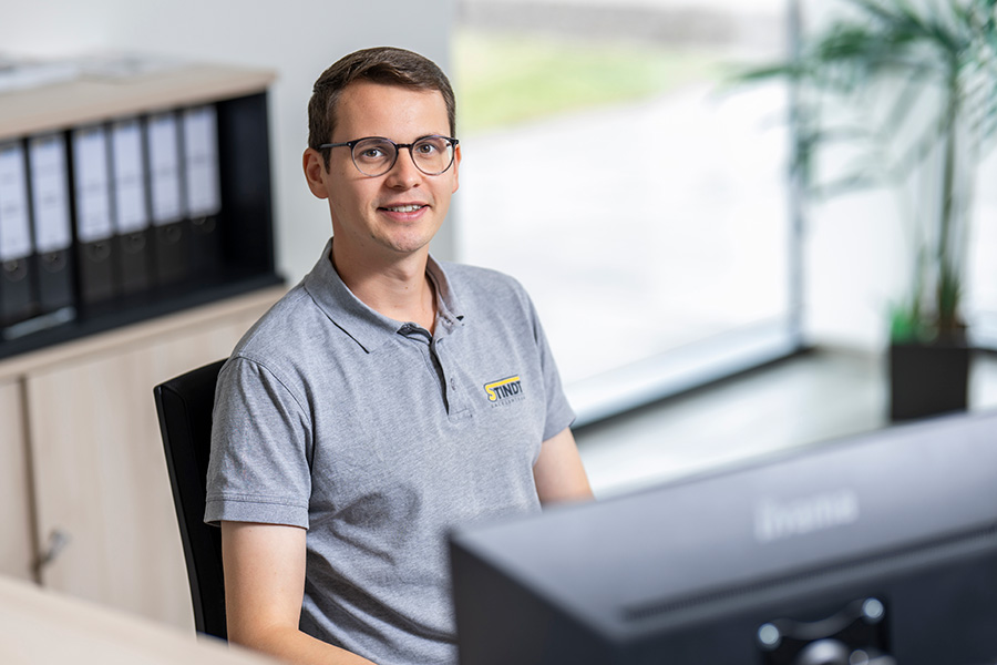 Florian Läken Vertriebsinnendienst, Auftragsoffice